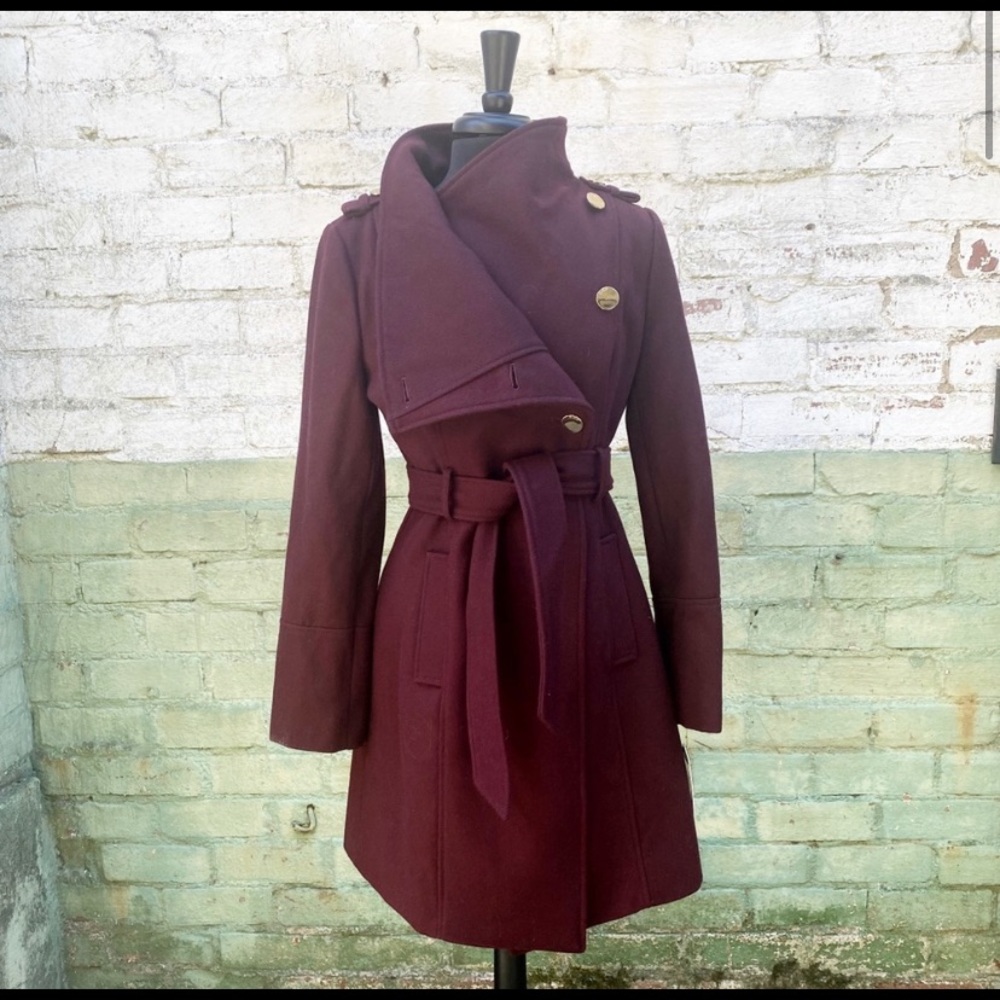 Guess Burgundy military style, waist tie coat